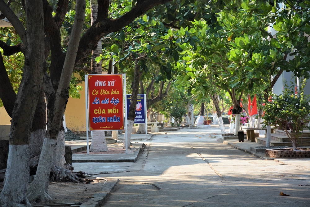 Đảo Sơn Ca xanh, sạch, đẹp.